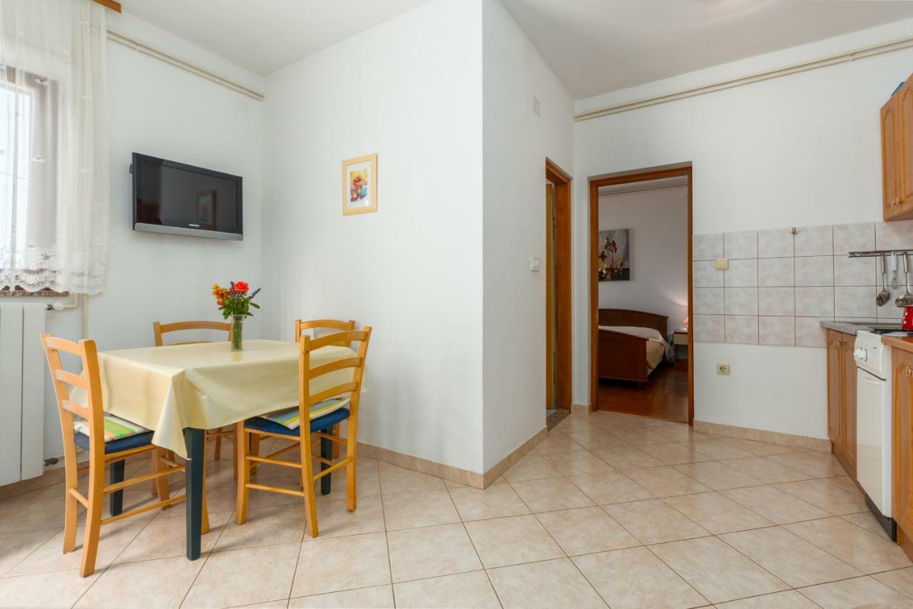 Apartment Softic Pula Extérieur photo
