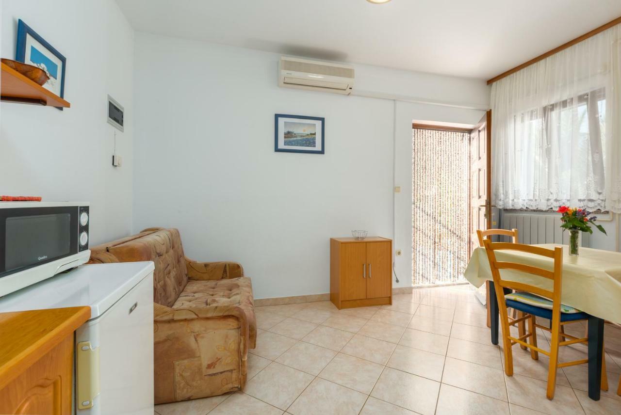 Apartment Softic Pula Extérieur photo
